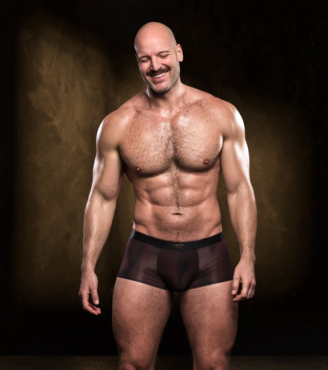 Atlas King tweet media