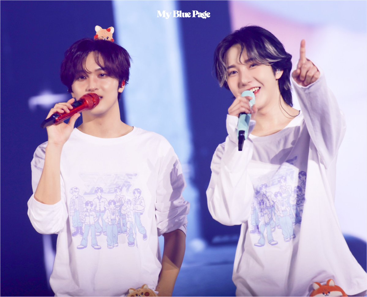 ᴍy ʙʟᴜᴇ ᴩᴀɢᴇ tweet media