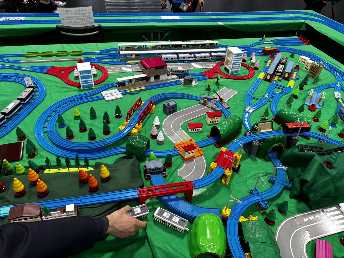 ﾊﾞｻ-ｽﾄ tweet media