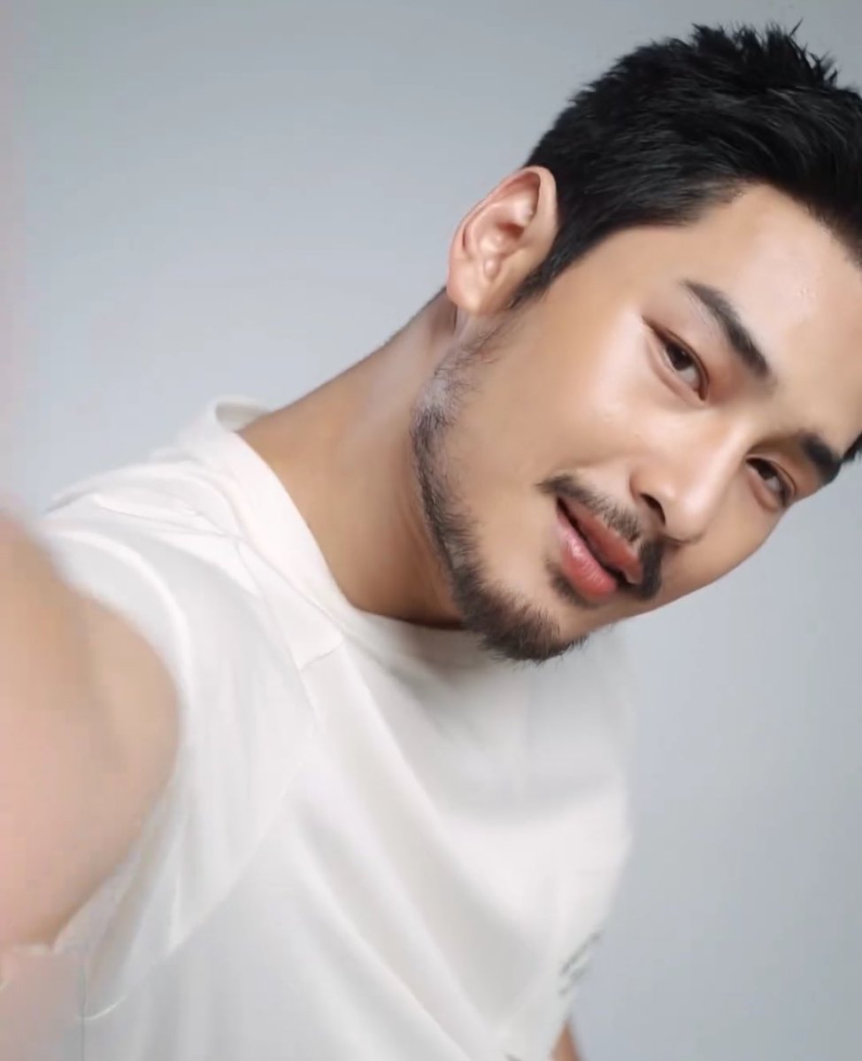 Apo Nattawin FC💛ApocolleaguesLatinoamérica tweet media