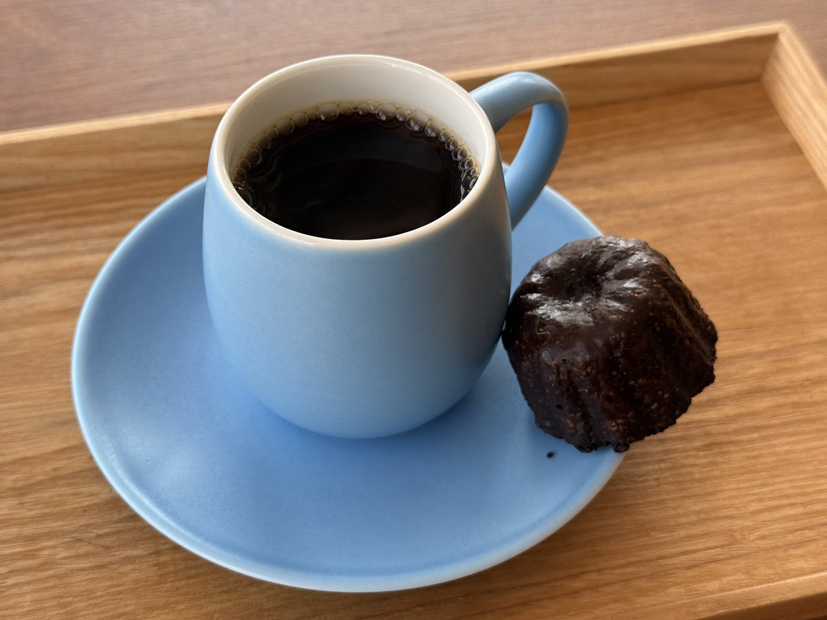 sonar_sonar's tweet photo. 本日のコーヒー、カヌレ(バニラ) #SMOCO https://t.co/Fq0amXVMff