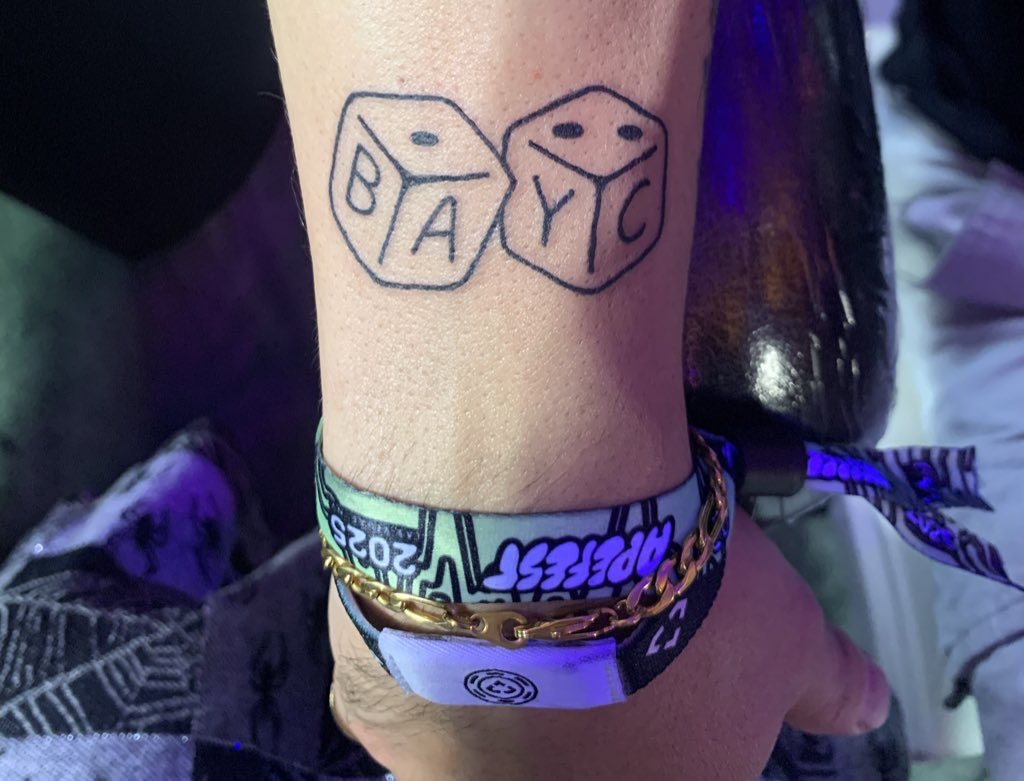 McFly🔌⚡️ tweet media