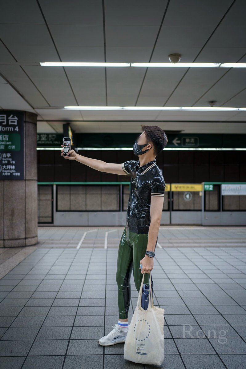 融 Rong 🇹🇼 🇯🇵 4/1-4/7 東京🗼 tweet media