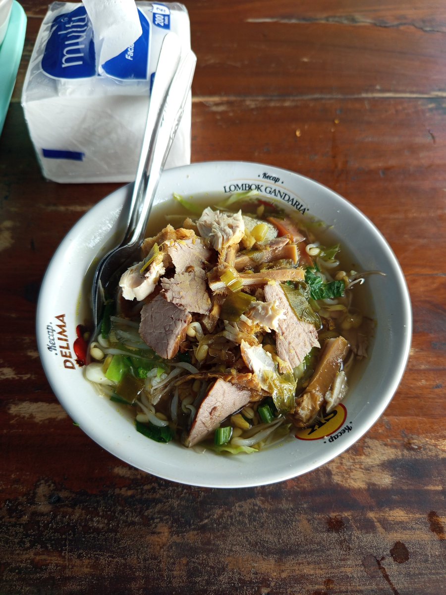 bldbth// tweet media