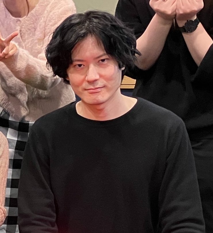 rax 。*゚+ writing and losing tweet media