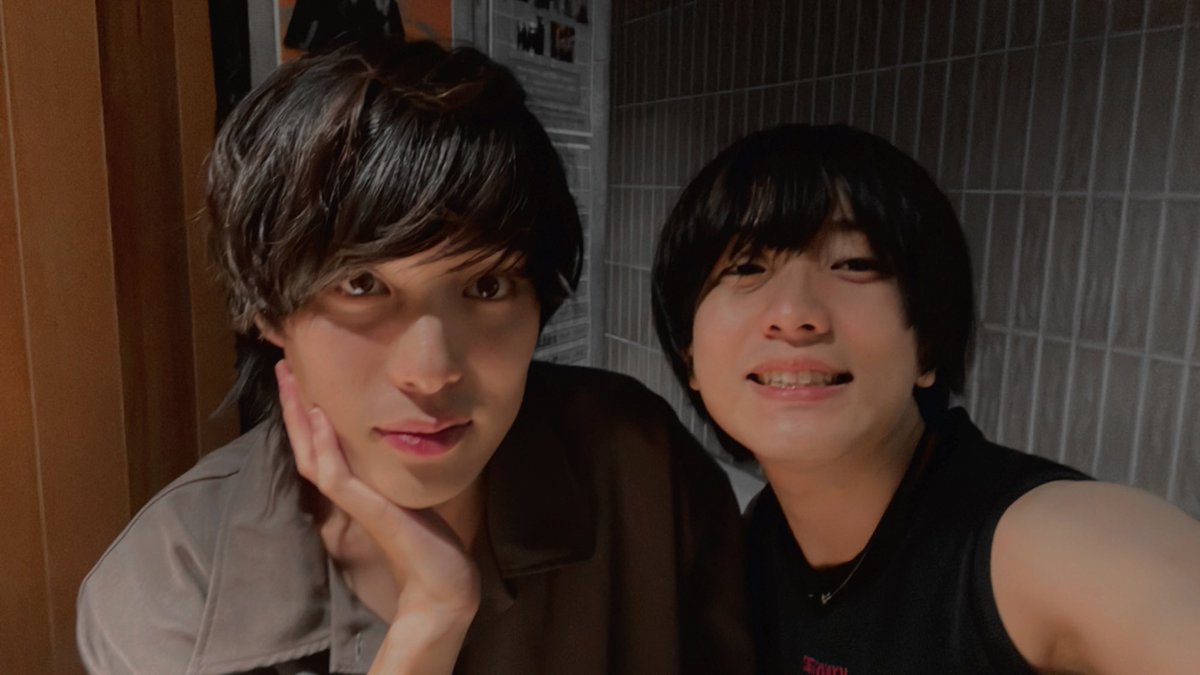 ともひろ tweet media