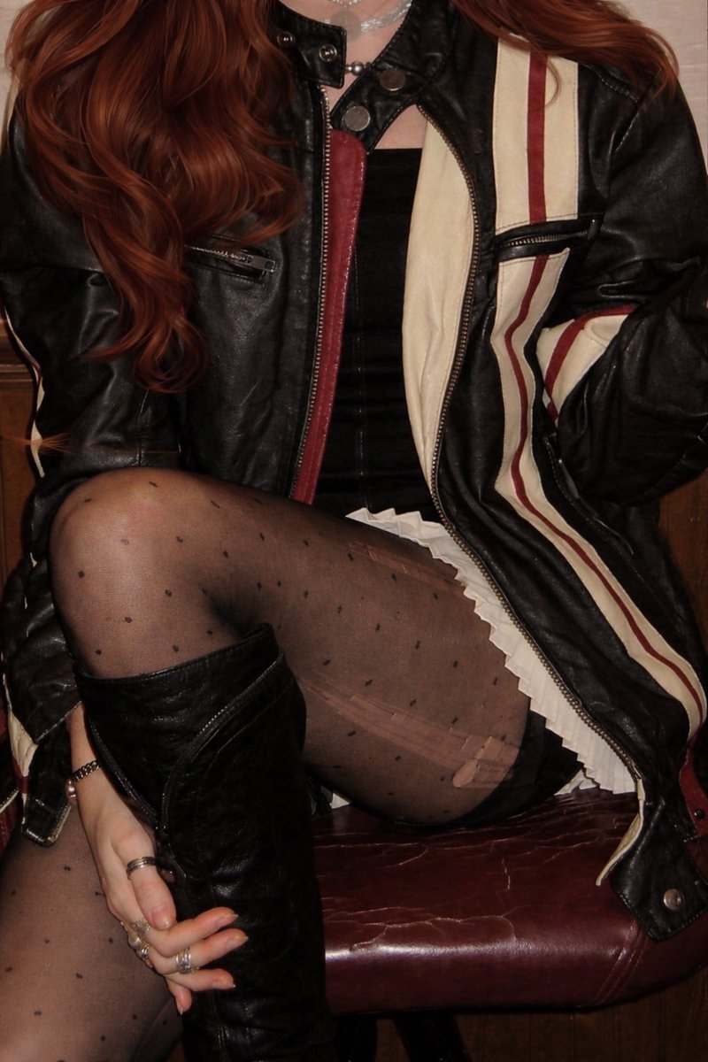 𝓔lisα. tweet media