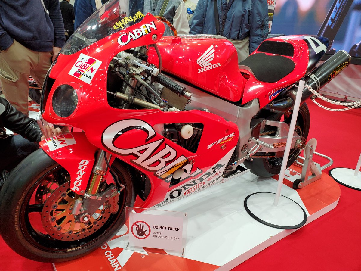 城   亀 tweet media