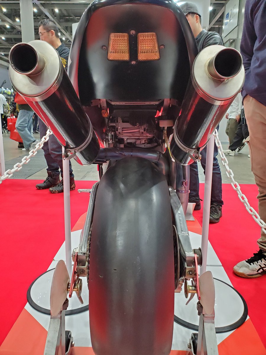 城   亀 tweet media