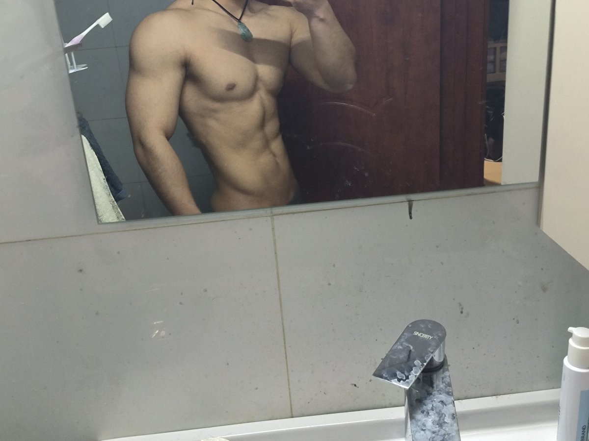 SWF_contact's tweet photo. 报告主人，今天是细狗小叶~嘻嘻~ #昆明 #四爱 #四爱小狗 #四爱女攻男受 #M #SUB #SP https://t.co/AHSgx88mjx