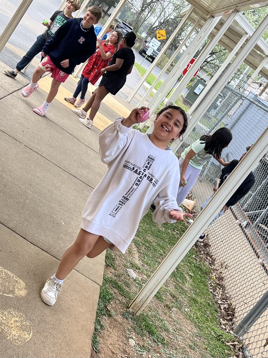 VetterFamily300 tweet media