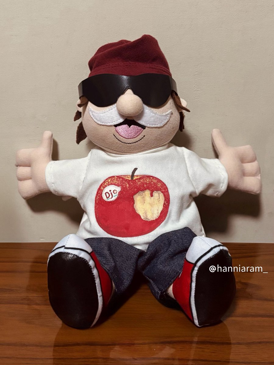 eme ✩⡱ tweet media