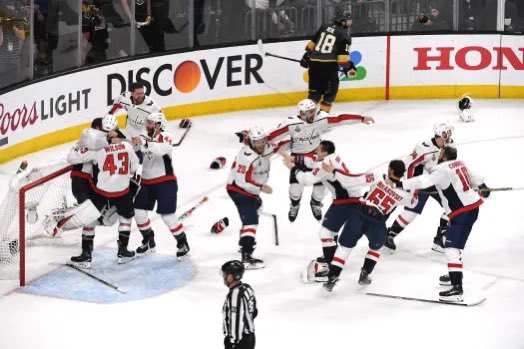 Sarah ♥️'s holtby tweet media