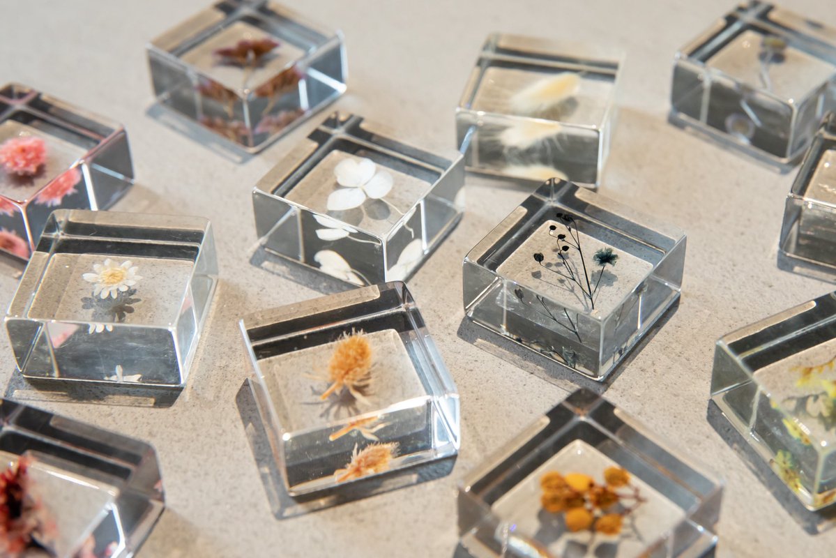 アクリル封入/ODM対応/ギフト・ノベルティ販売　HIDKA ac tweet media