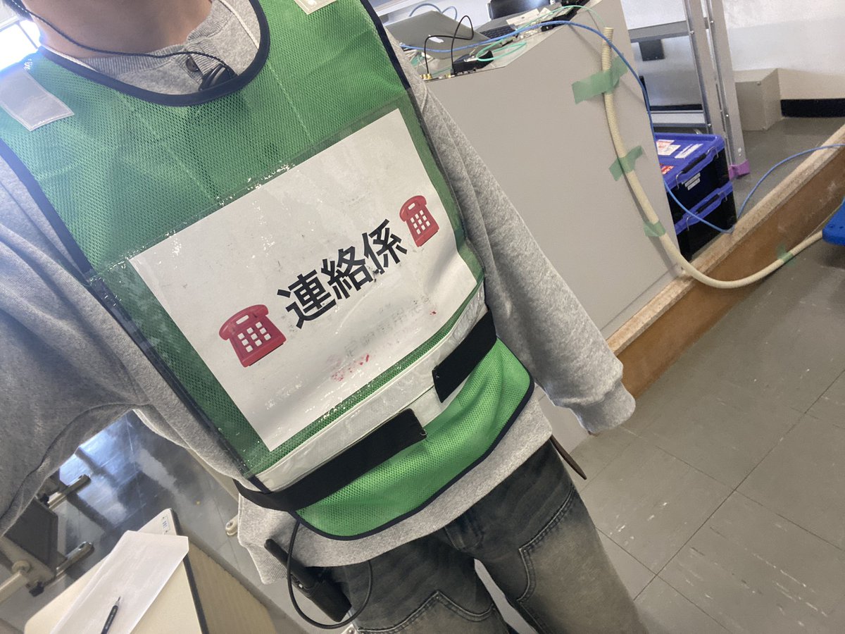 bee(びー) tweet media