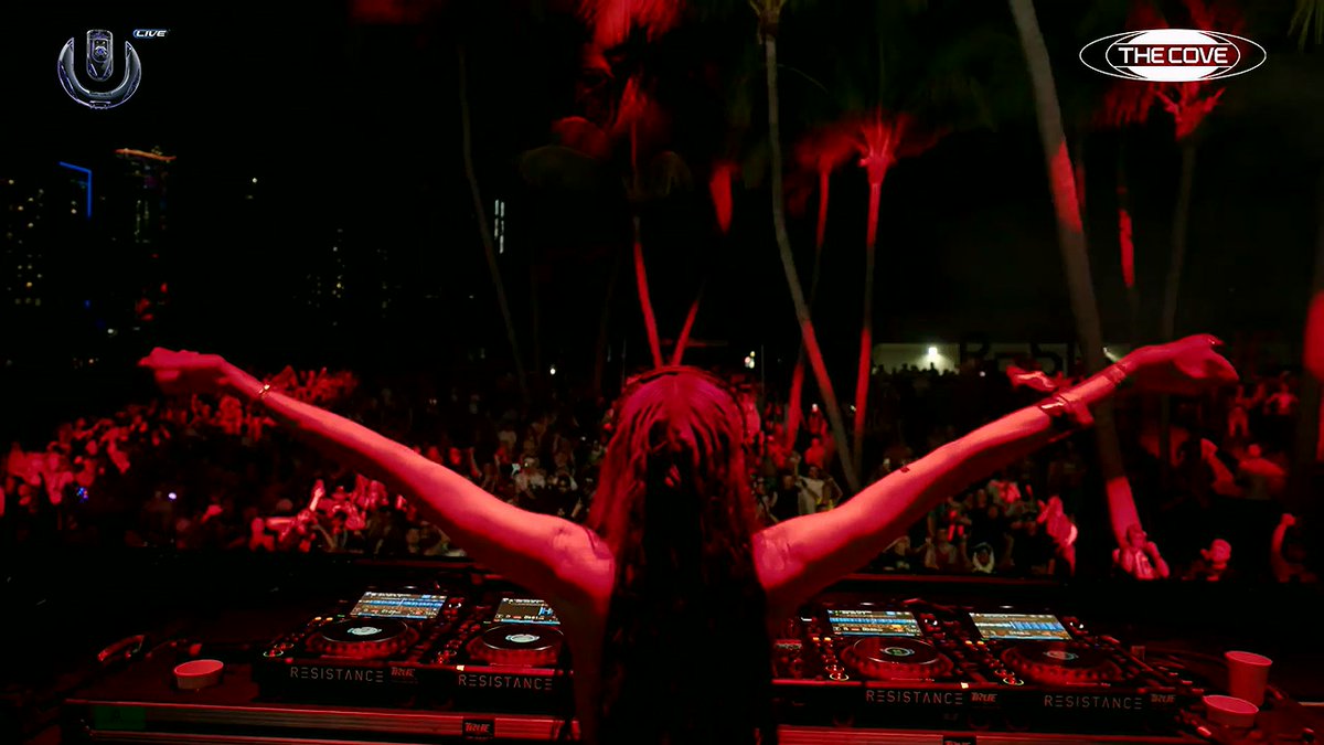 🍋BangGoTheBells 💋🧙🏻‍♀️✨ tweet media