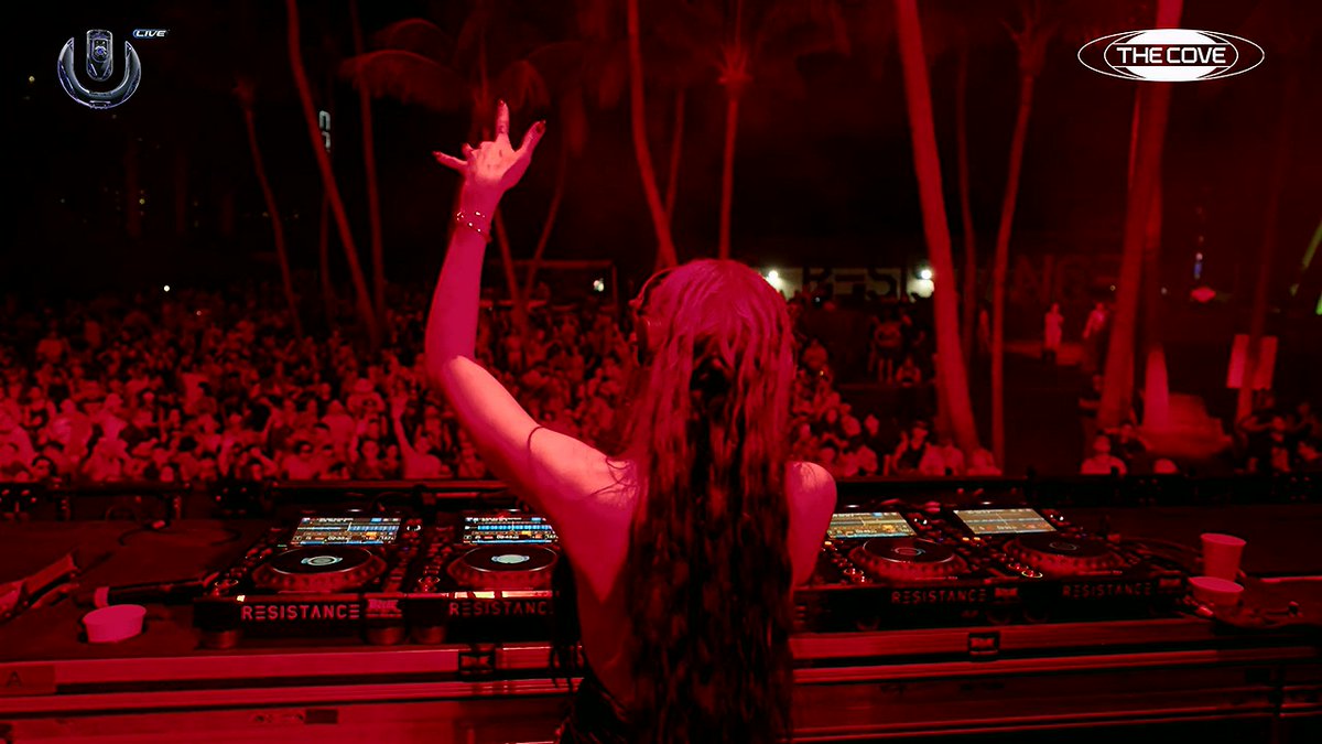 🍋BangGoTheBells 💋🧙🏻‍♀️✨ tweet media