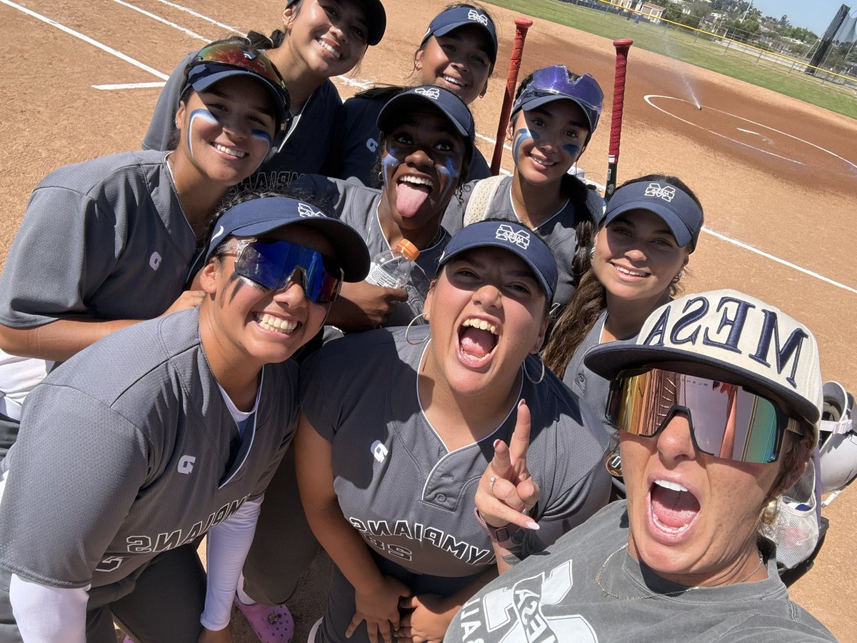 San Diego Mesa Softball tweet media