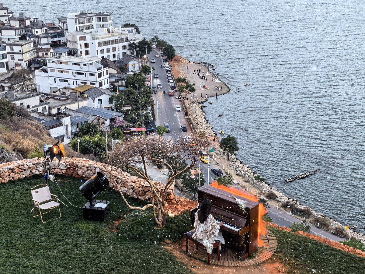 丽江洛洛 tweet media