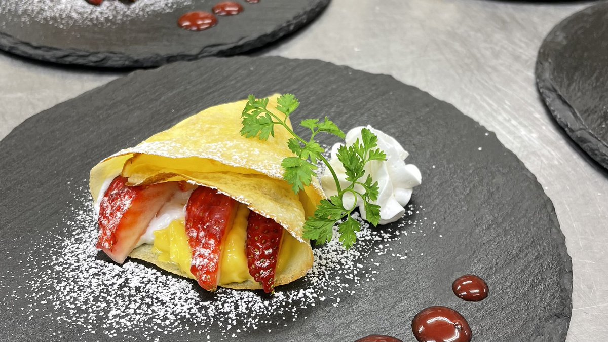 ぴーな tweet media