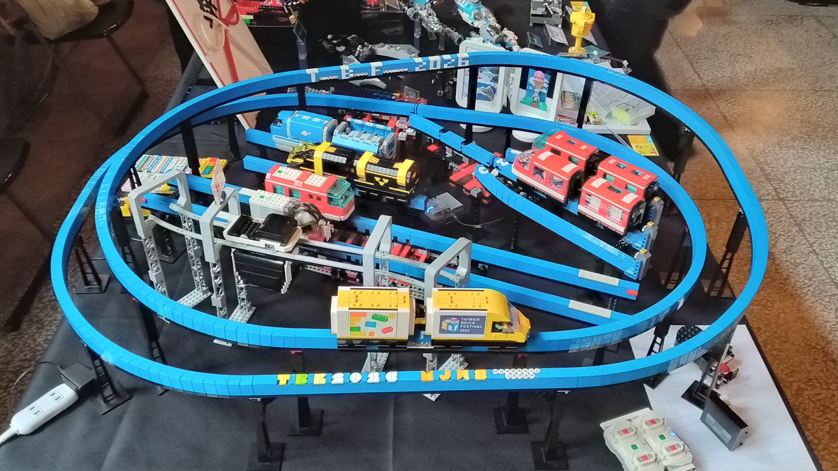 MasaoHidaka's tweet image. 設営完了ですー
#TBF2026 #lego #monorail  #Zippar #Taiwan #Taipei