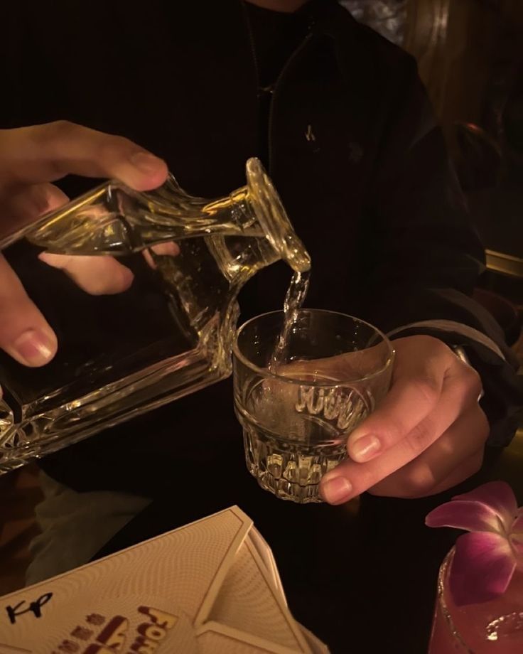 * 𝐣αson 𝐭odd ᵃˡᵗ ᔆʰᵃᵖᵉ tweet media