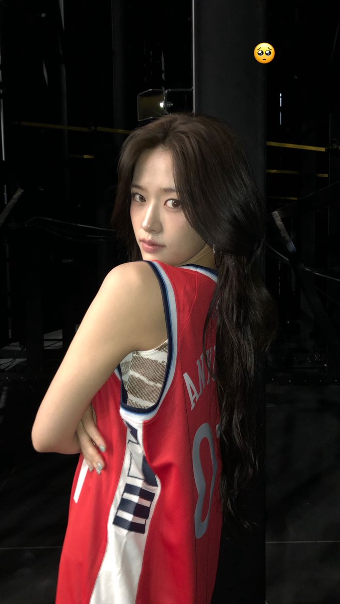 an yujin pics tweet media