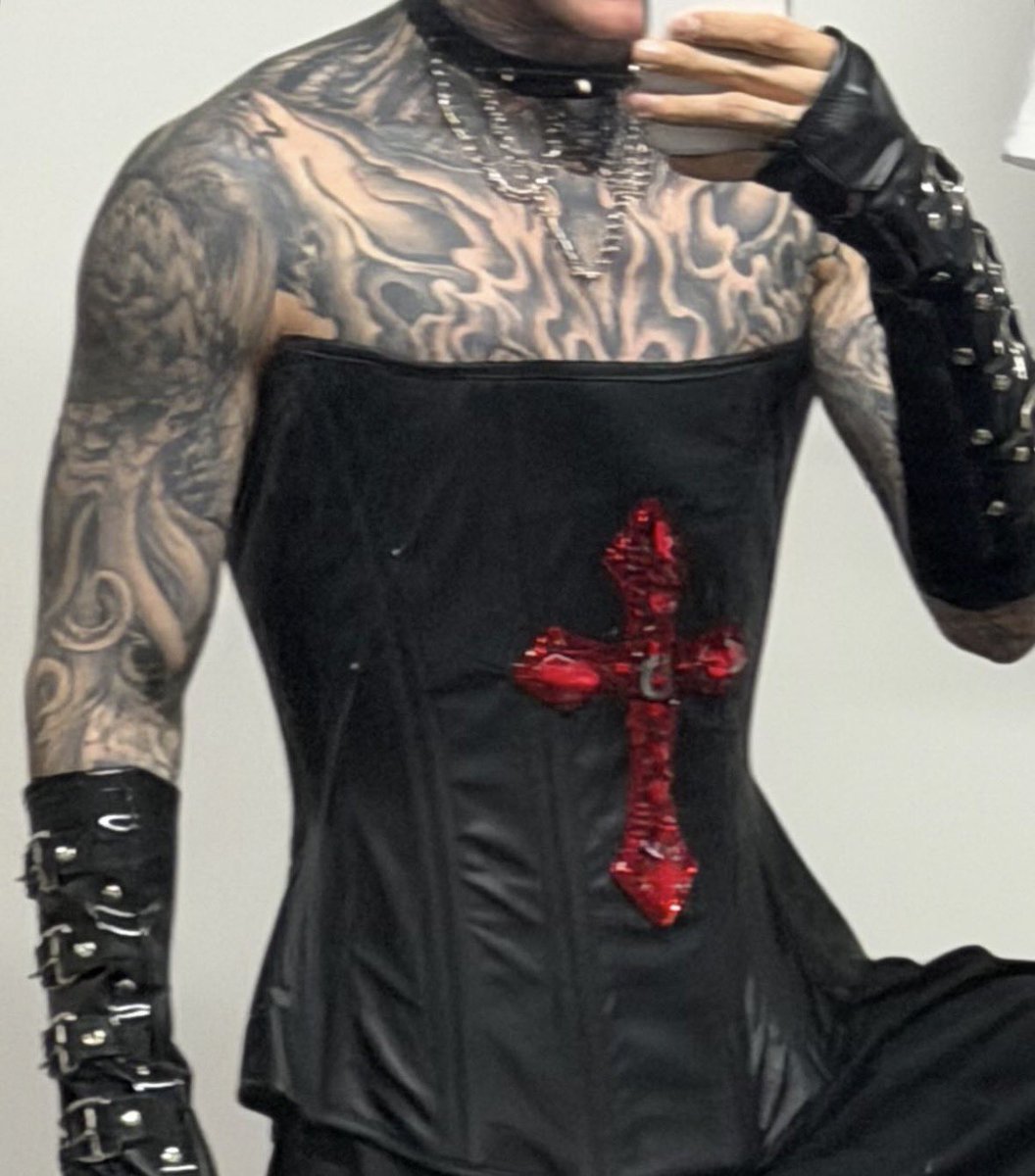 irene 🩸 tweet media