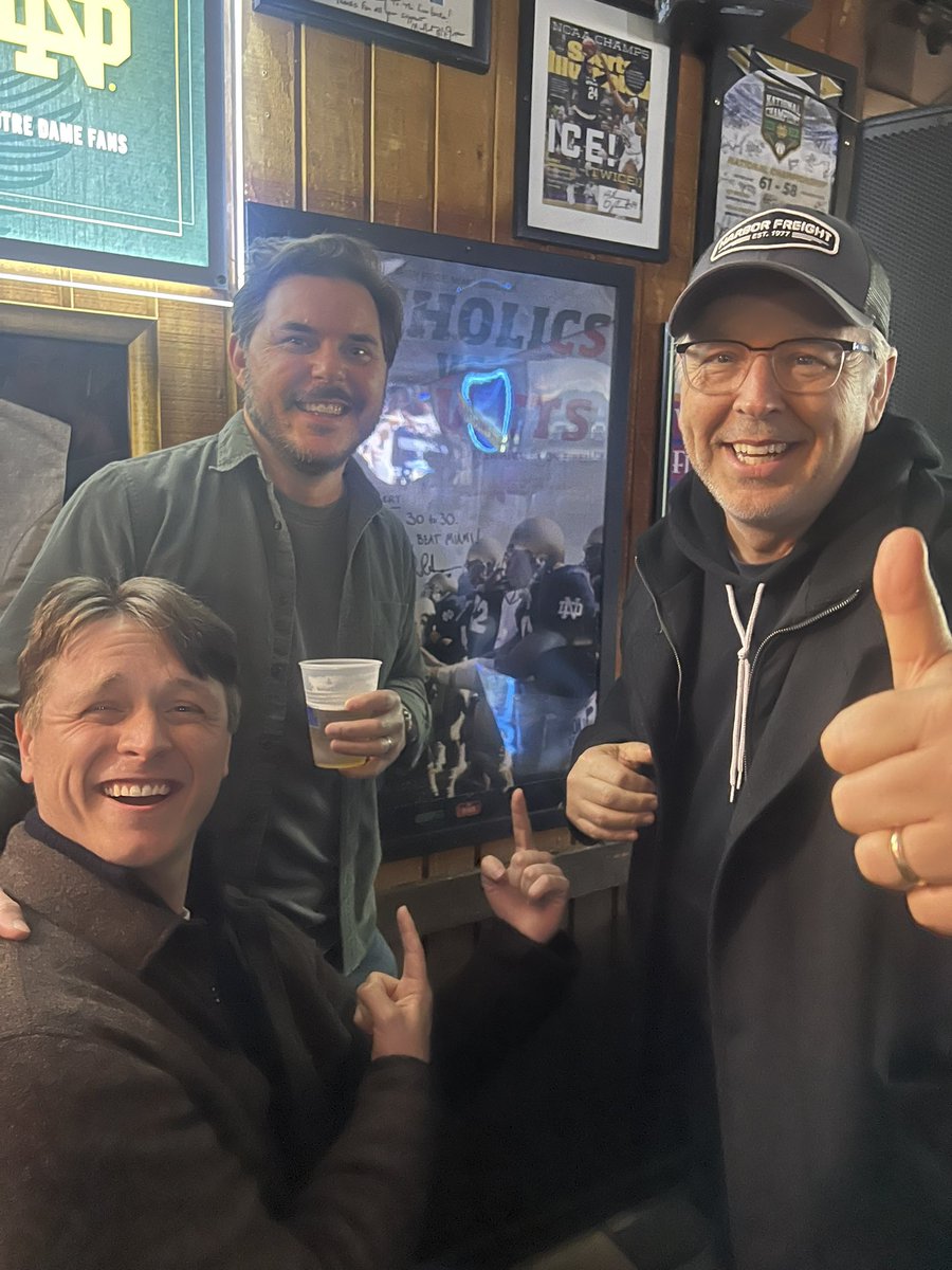 BackerLounge1's tweet photo. @PatrickCreadon visiting his poster at #theBacker #Backerpeeps #CatholicsvsConvicts https://t.co/YBfGgF56Wq
