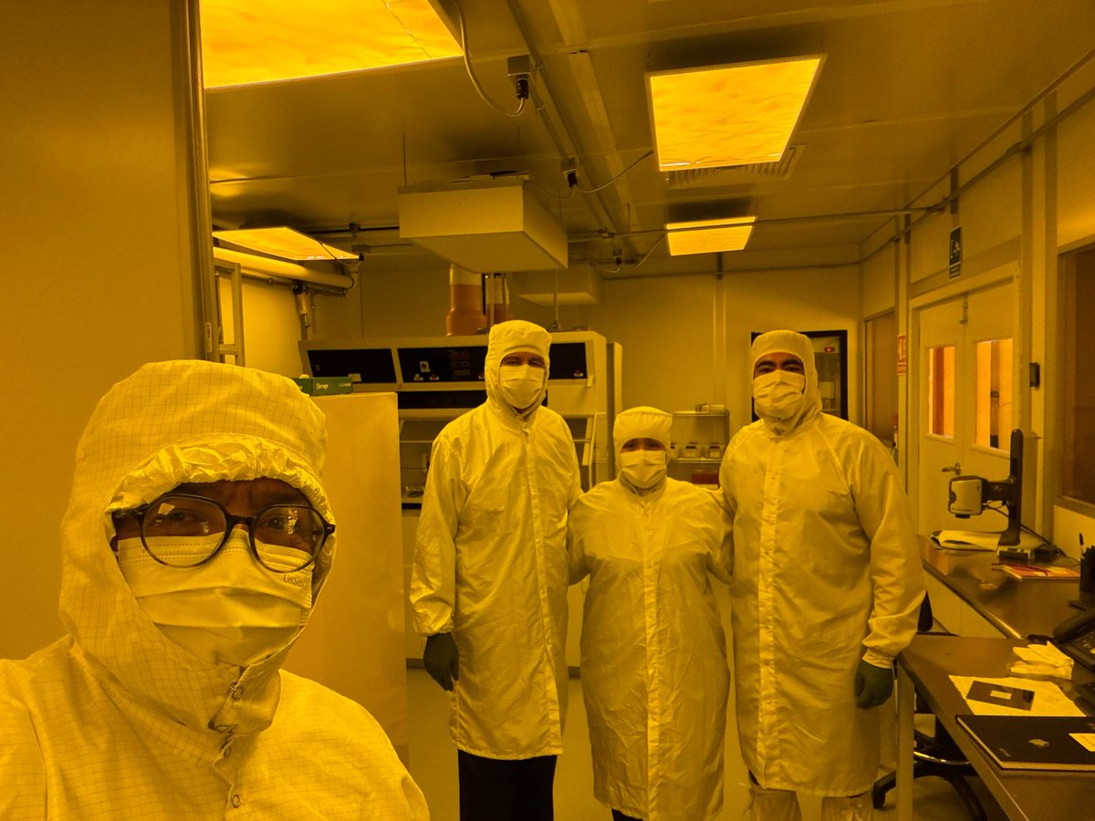 Héctor López Santillana tweet media