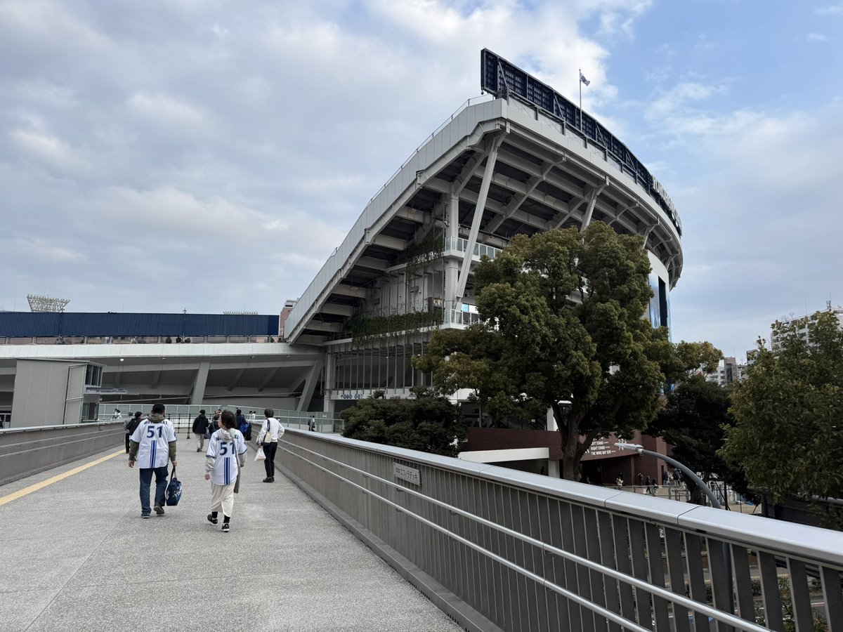 あじまさ tweet media