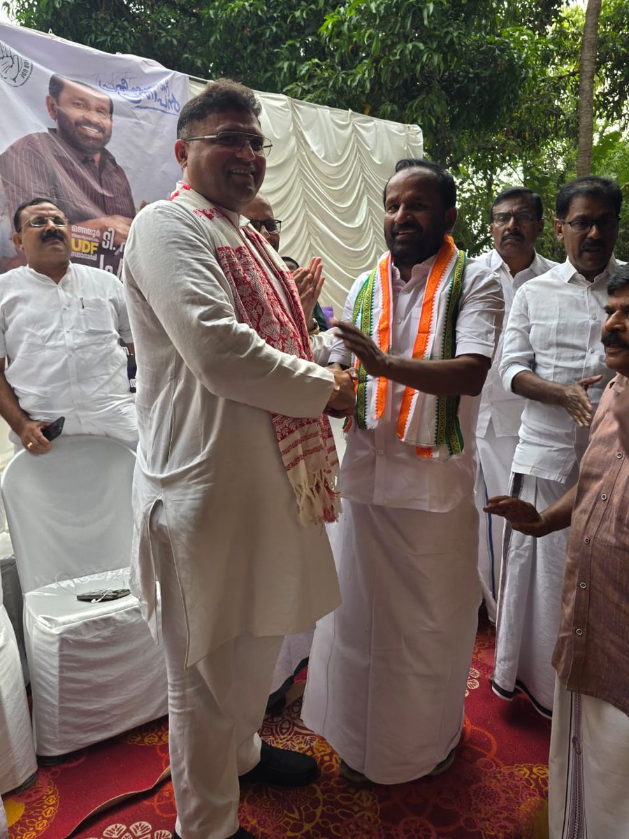 Walk for Manalur campaign &amp; Block Level Meetings with <a href="/INCIndia/">Congress</a> UDF Candidate Sh. T N Pratapan Ji at Manalur Assembly Constituency, Distt. Thrissur, Kerala.

#KeralaPolitics #KeralaAssemblyElections