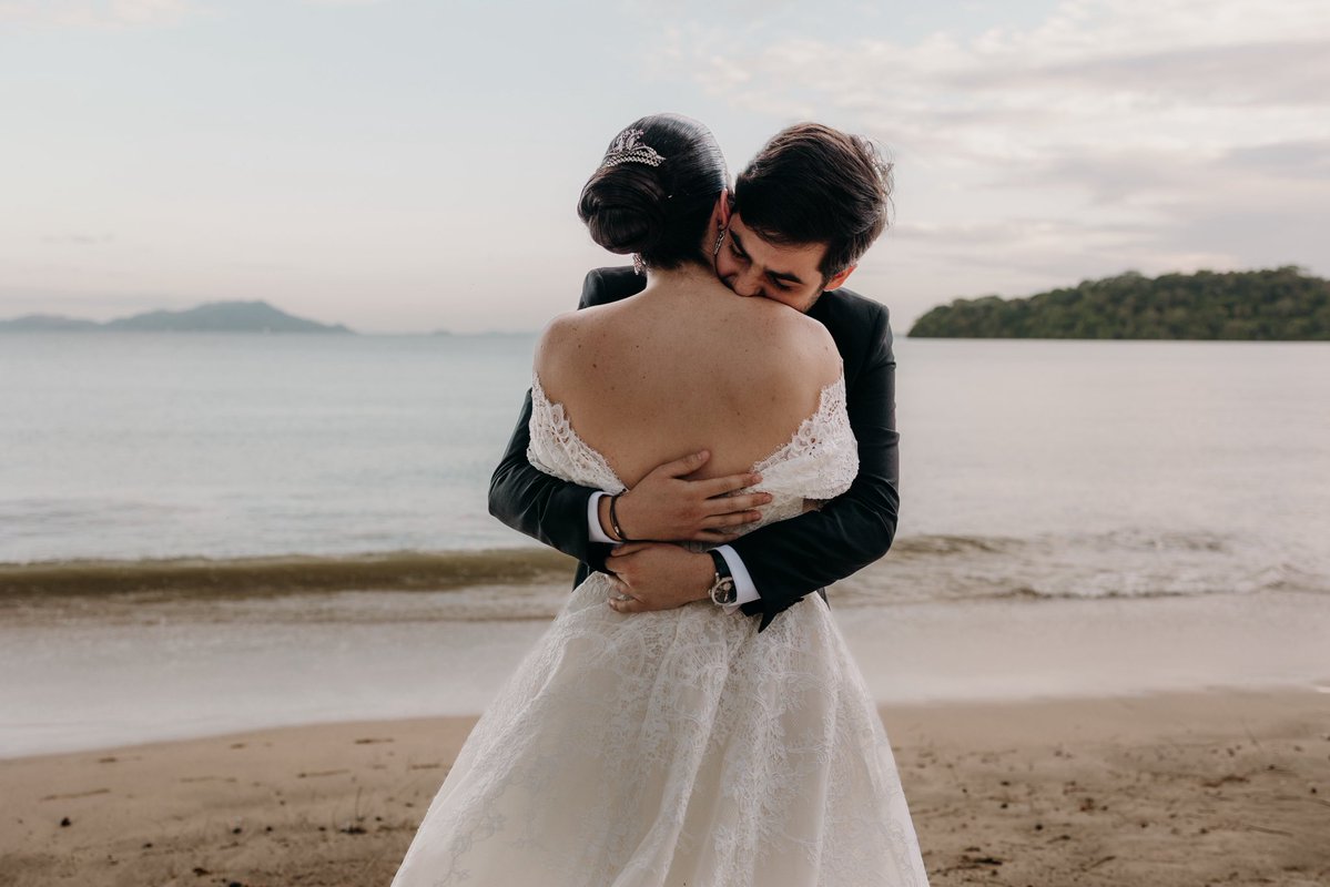 Adriana Ortiz Loffredo tweet media