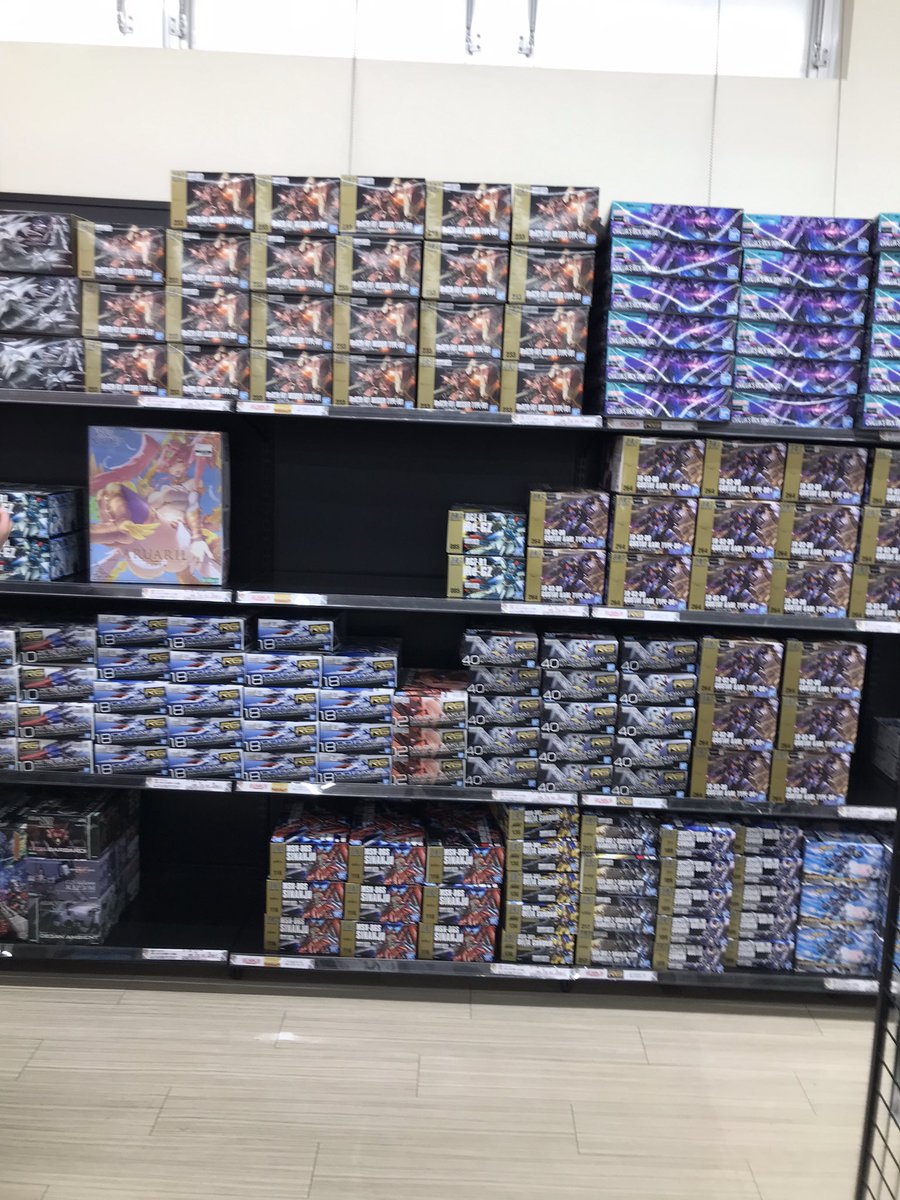 V,VSTAR,VMAX unionのみ　まとめ売り　約500枚 おまけ付 本日新作プラモデルは入荷ございません。また再販、工具類🛠入荷して