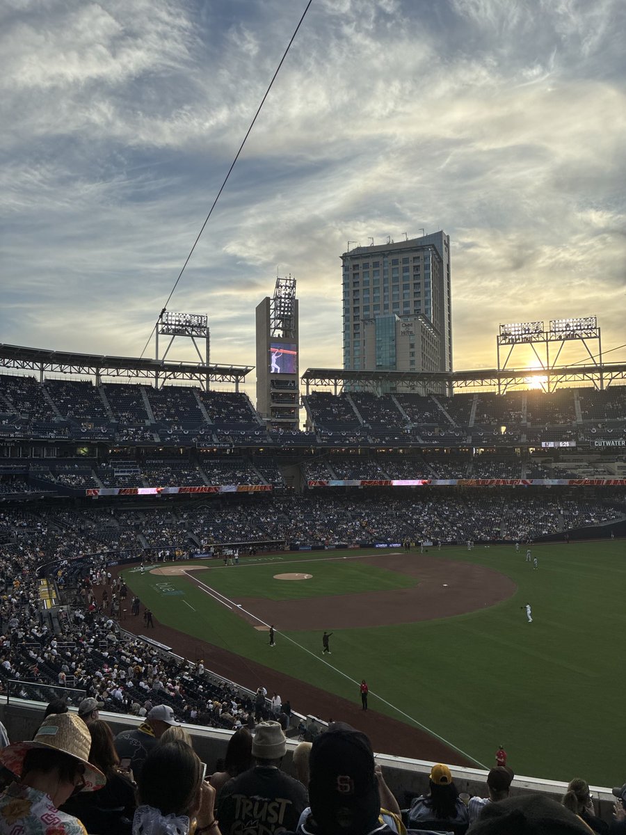 Carlos Rivera tweet media