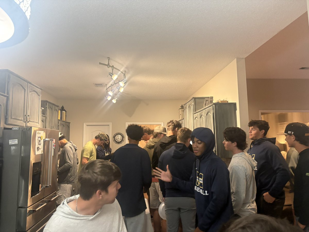 Zach Allen tweet media