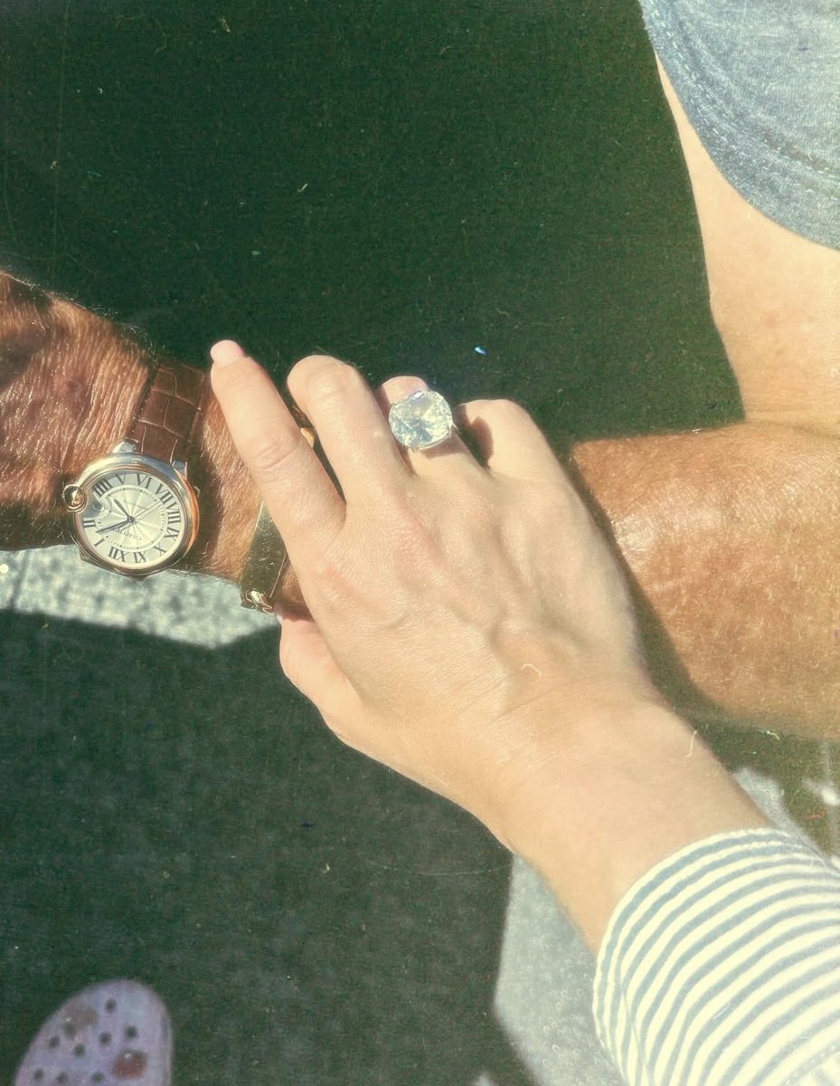 Pop Crave tweet media