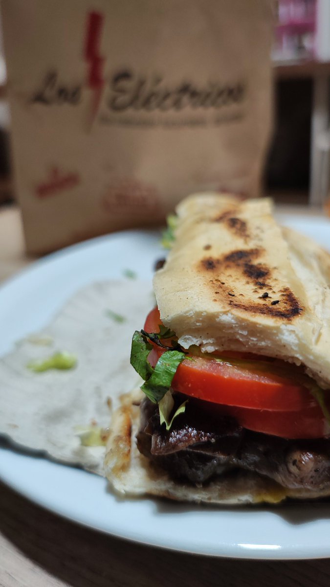 Santiago Michal tweet media