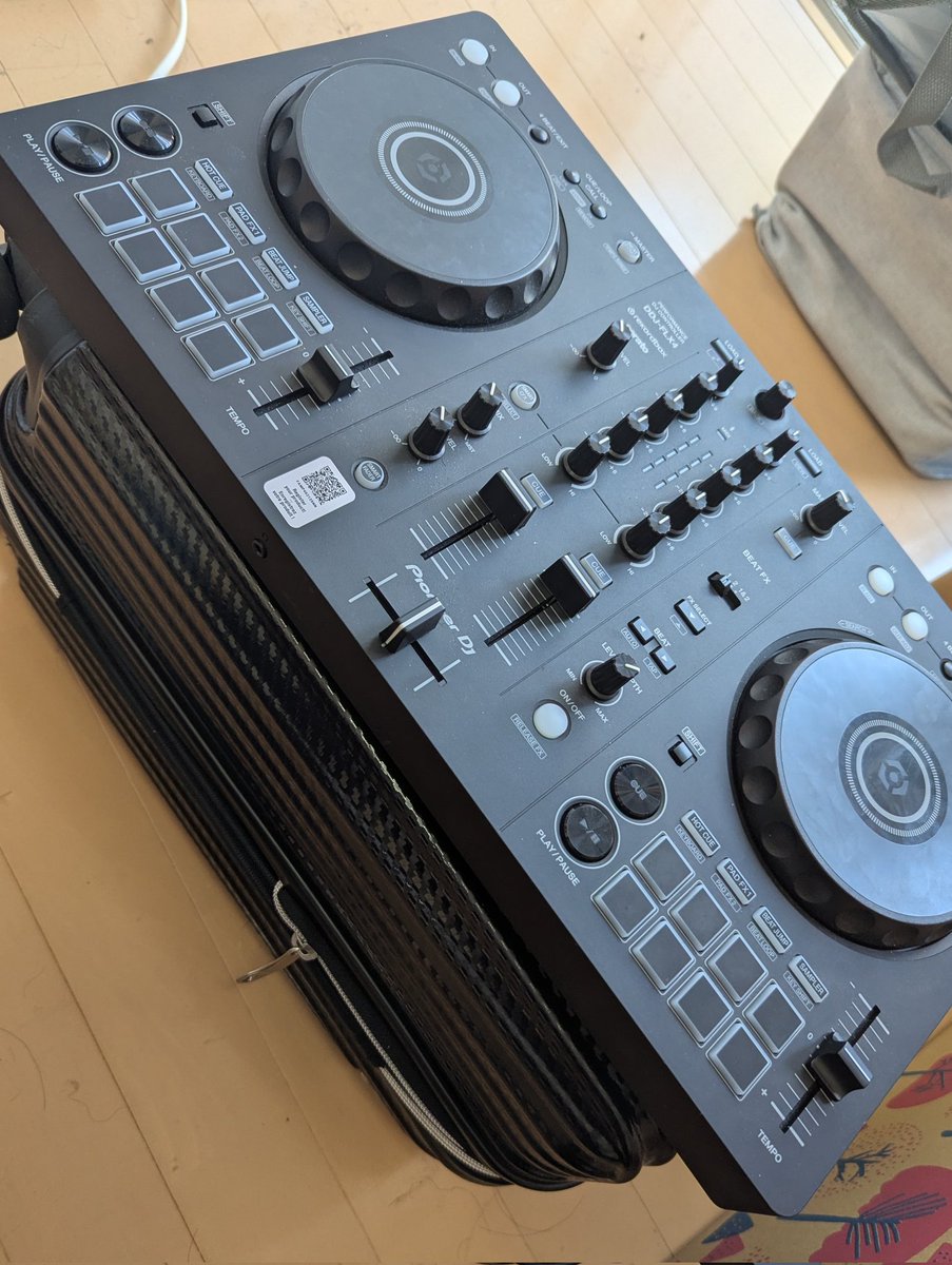 きぬや tweet media