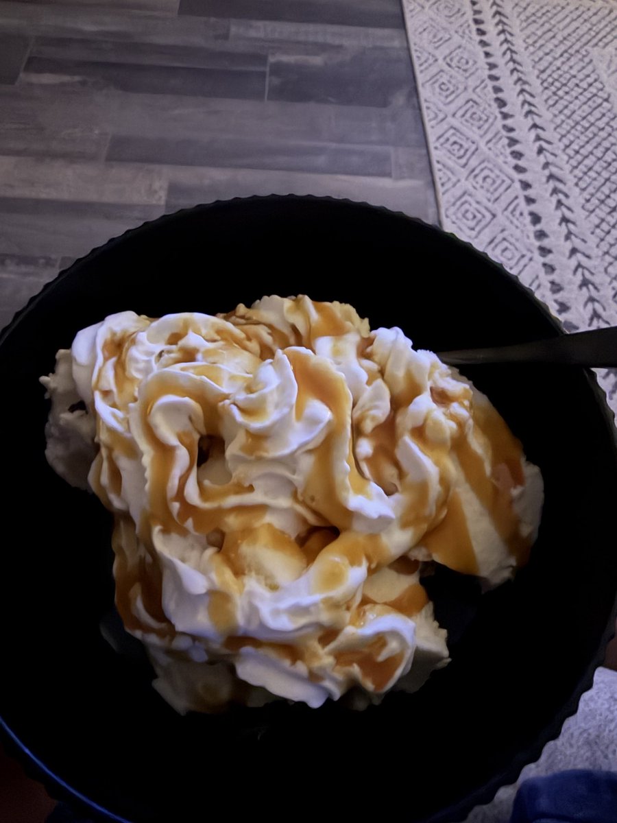 rakewithjake's tweet image. How bout them Wolverines?! LFG! #HowSweet #GoBlue #VictorySundae