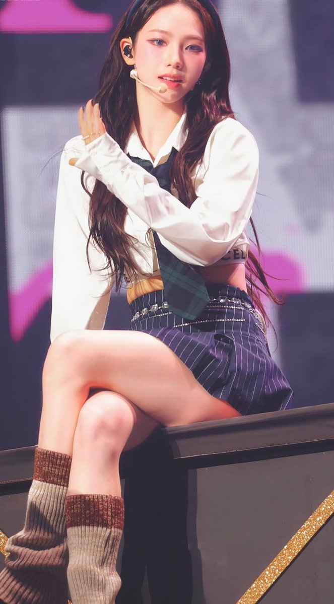 K. Gallery tweet media