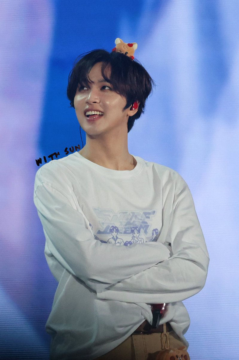 sha #TASTE tweet media