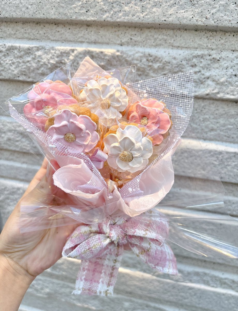 gracilflora's tweet photo. クッキー、焼き菓子は全国発送しております🍪

クッキーに文字入れも
可能なため内祝いにぴったり✨

最短翌日発送
ご購入はこちらから
https://t.co/4YWfPXxEPL https://t.co/1ZPb0UAj5I