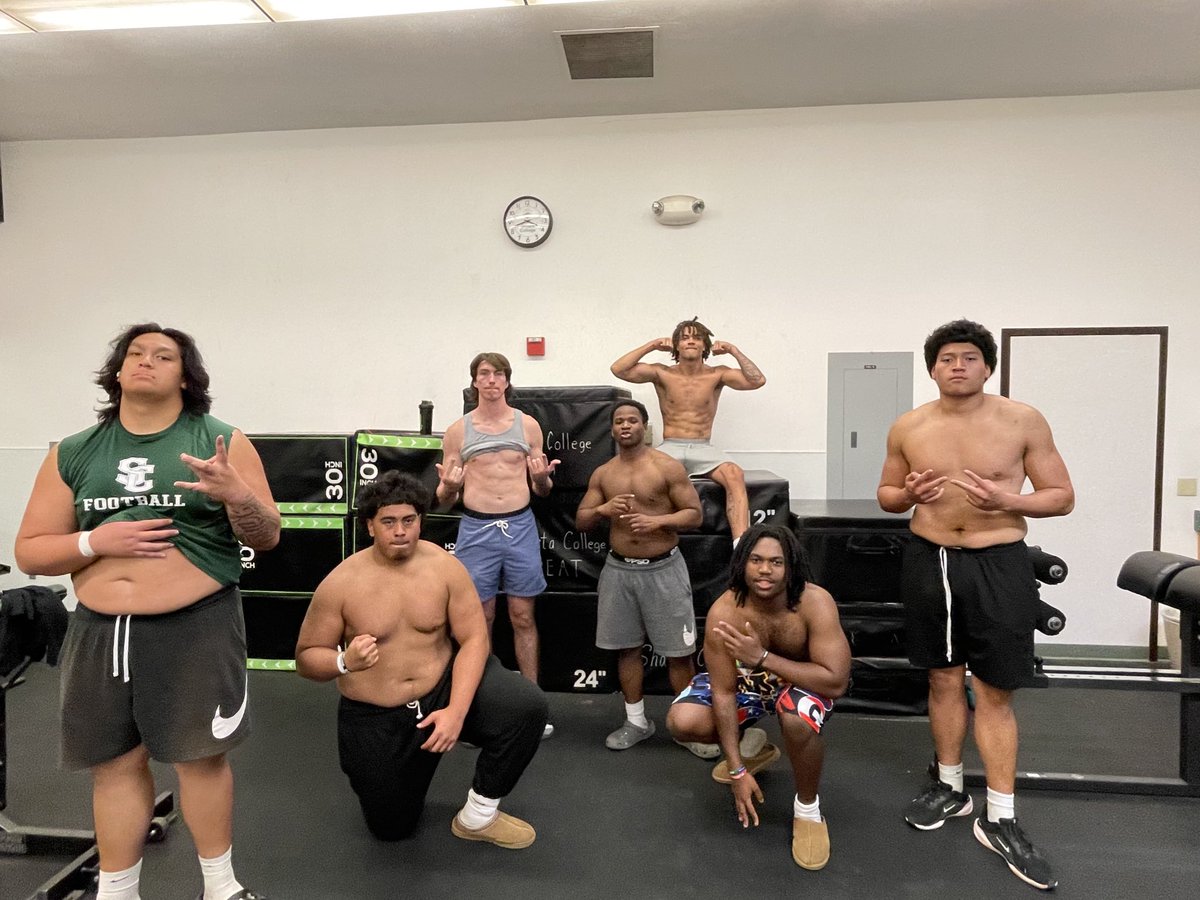 Seanje Finister tweet media