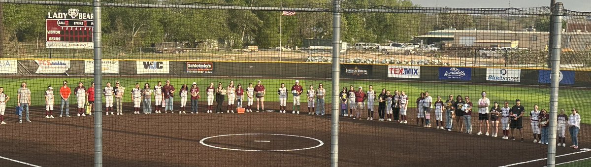 BHSLadyBearSB's tweet photo. A HUGE THANK YOU to all of our Teachers that we honored tonight for everything you do for us in the classroom. Glad you got to see why we work so hard for you with a BIG win tonight!! #RELOAD #PHITT #EFFORT https://t.co/dXpG8hloBK