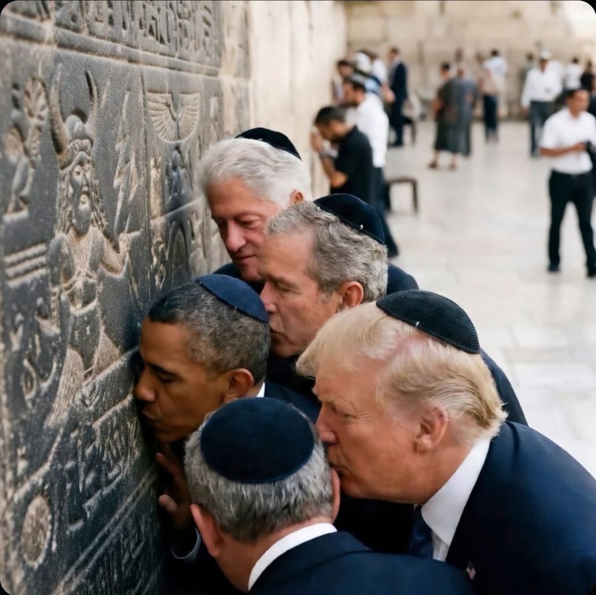 TheKnowledgeBit tweet media