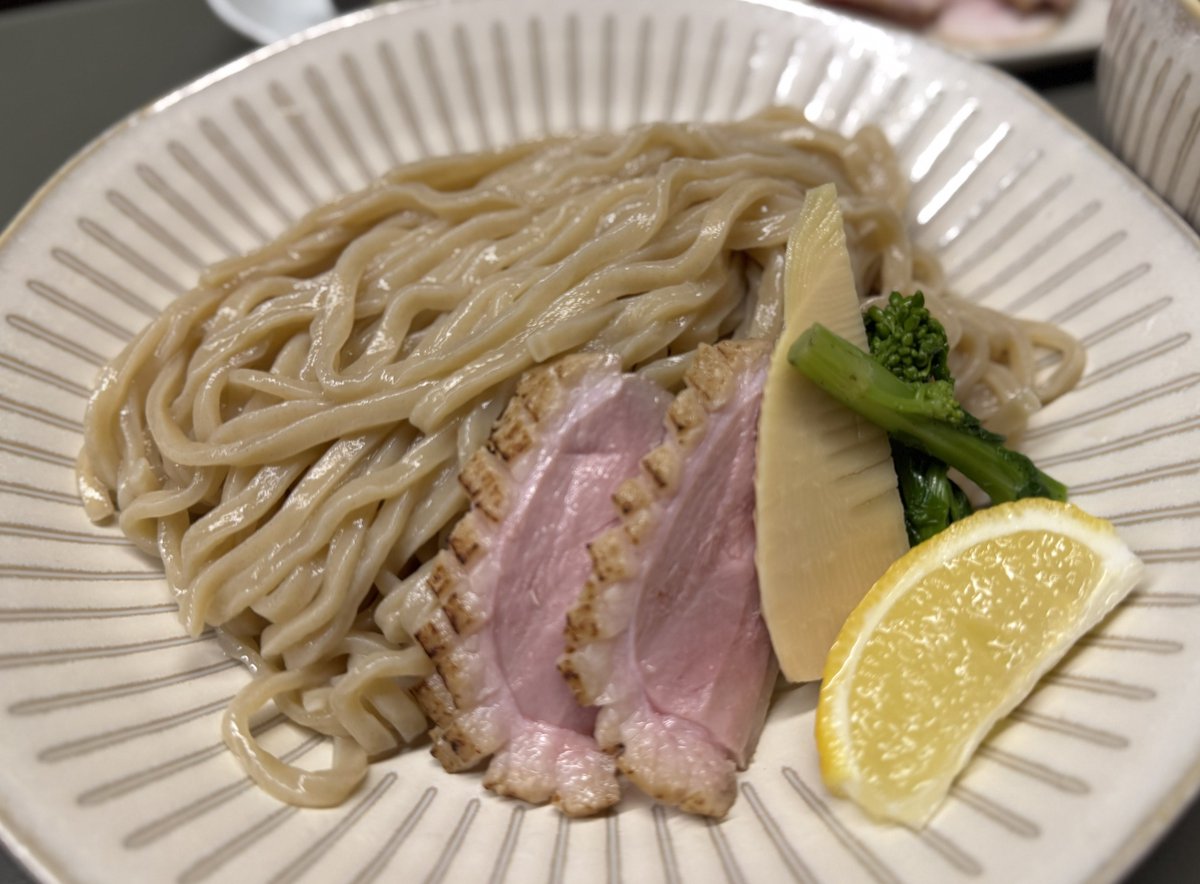 おもももさん tweet media