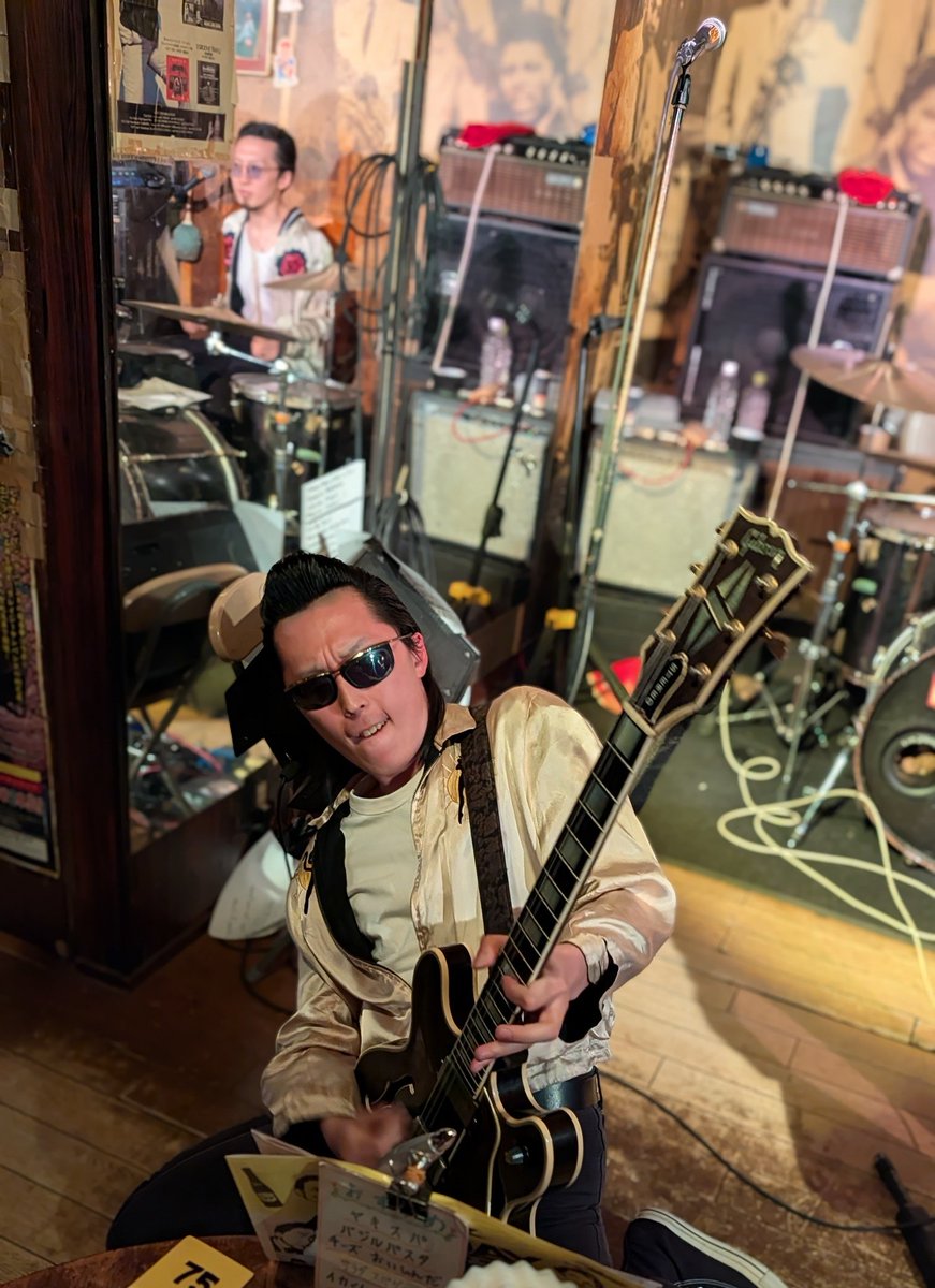 reona8517's tweet image. ギターはRYU🎸
#JOHNNYPANDORA