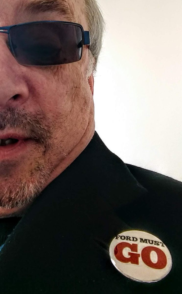 Robert Lee 🌃📝🎼 tweet media