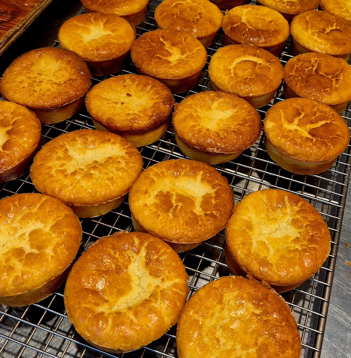 플럼피 브런치 혜화 tweet media